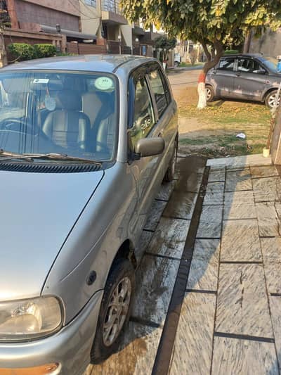 Daihatsu Cuore 2011