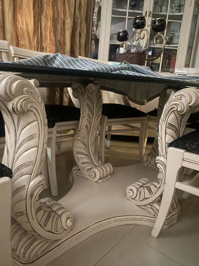 Dinning table