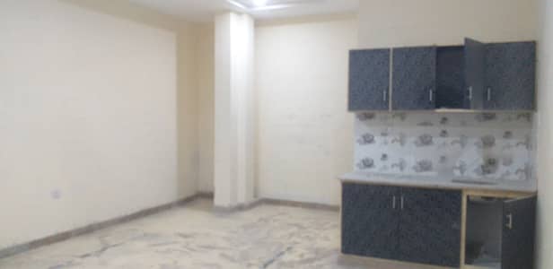 Model Town Link Road location hot available for rent