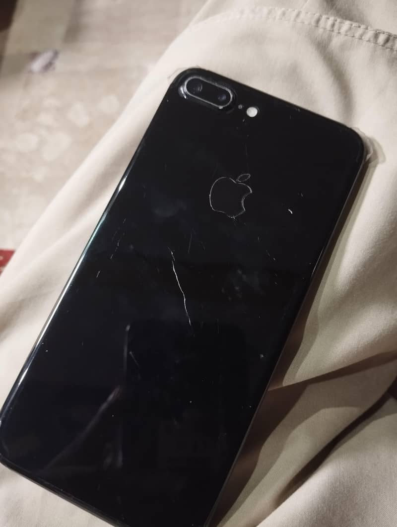 Apple iPhone 7 Plus 5