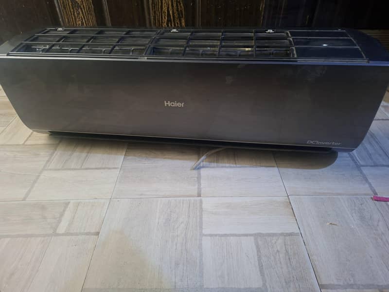 Haier invertoe split AC 3