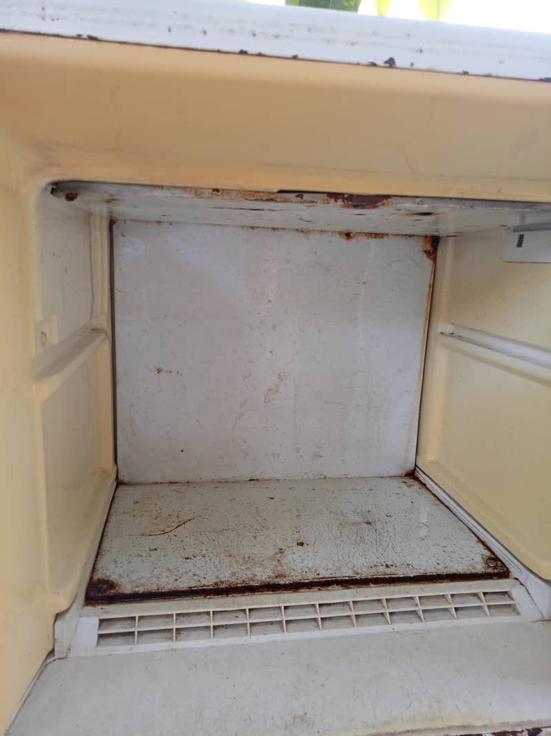 refrigerator 7
