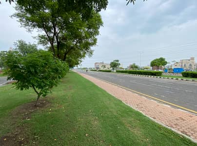 10 Marla Main 150 ft Road Plot Is Available For Sale In Lake City On Prime Location