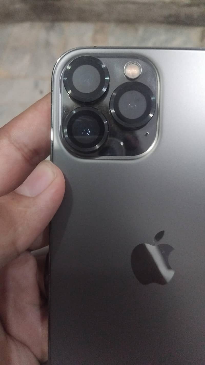 Apple iPhone 13 Pro Max 7