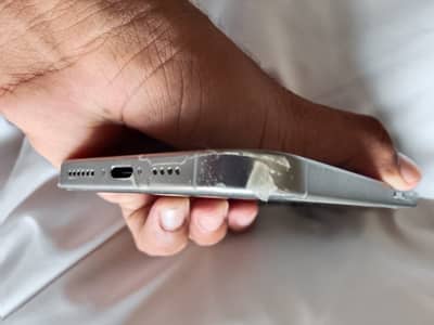 iPhone 16 Pro Max JV