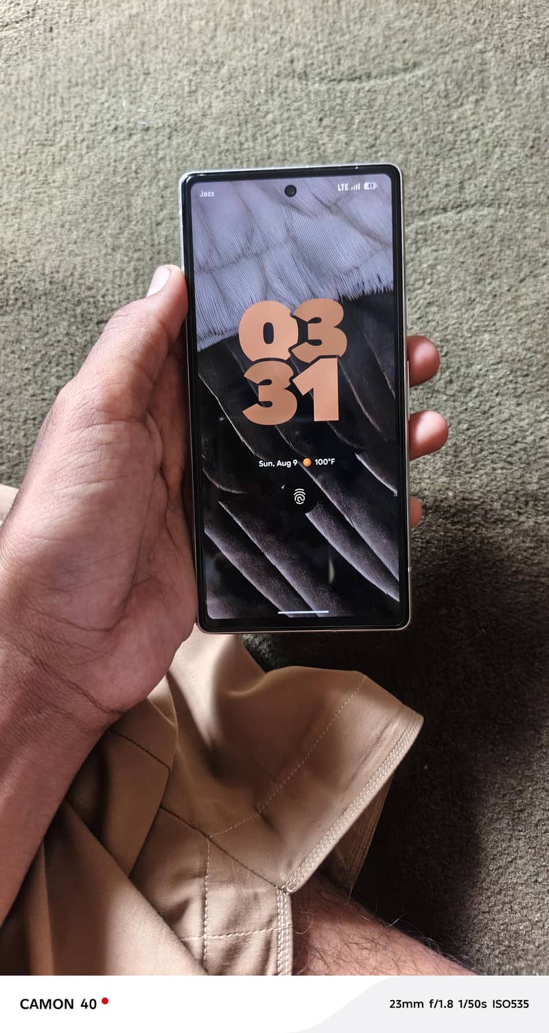 Google Pixel 7a 5