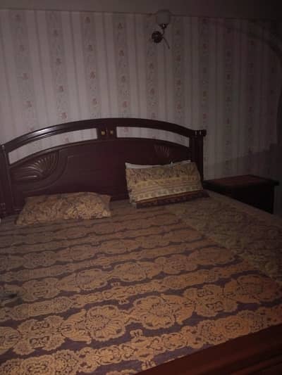 King Size With 2 Side Bed And Dressing Table | Excellent Condition