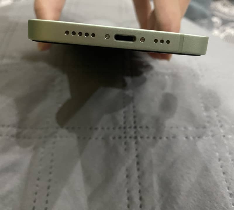 Apple iPhone 12 2