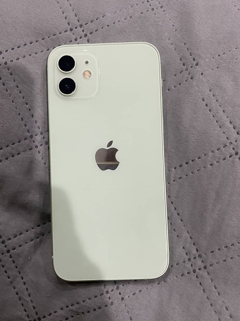 Apple iPhone 12 3