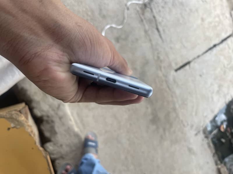 Google Pixel 7a 5