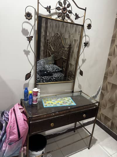 Iron bed set without mattress
