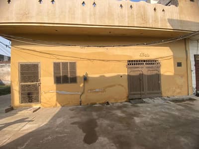5 Marla Corner House | Electricity and gas available