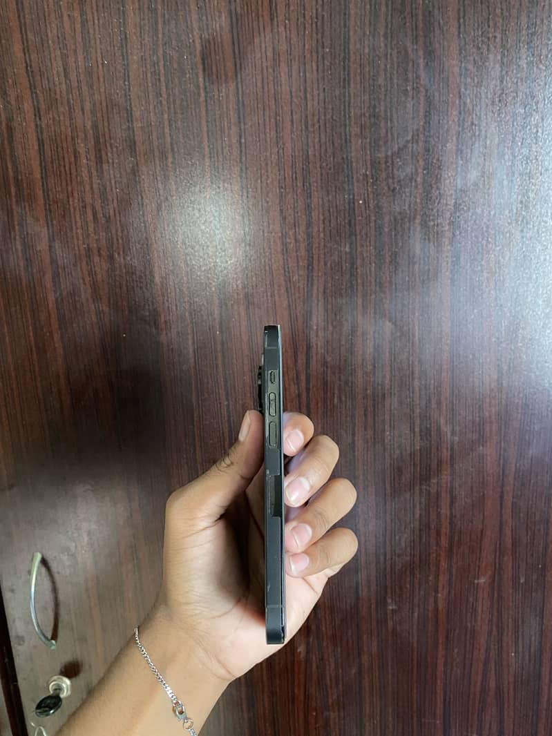 Apple iPhone 14 Pro 4