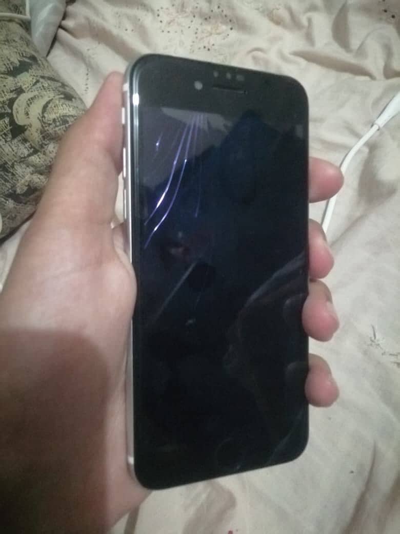 Apple iPhone SE 8