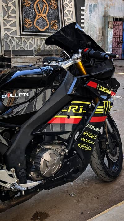 heavy bike Yamaha r1m replica 400cc Efi