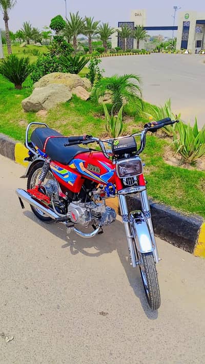 Hi speed motorcycle