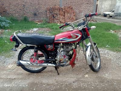 Honda cg 125 model 2014 in good condition ready to drive