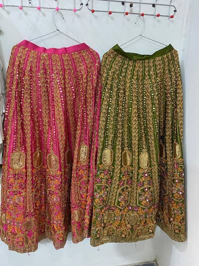 Stunning wedding (Mehndi/barat)Lehnga pair/beautiful heavy work