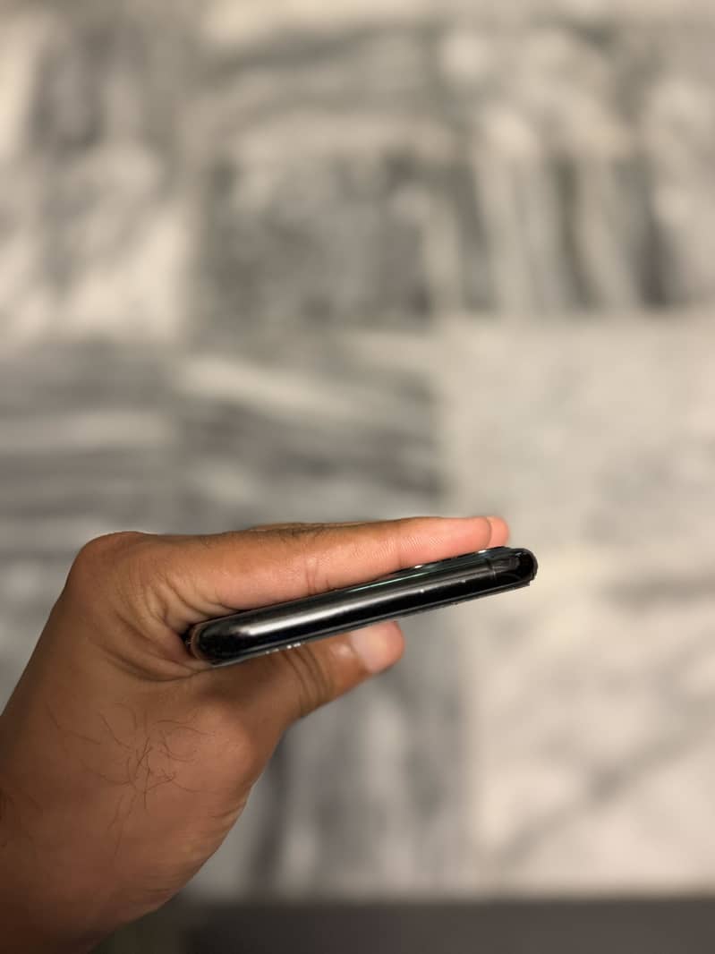 iPhone 11 Pro Max 1