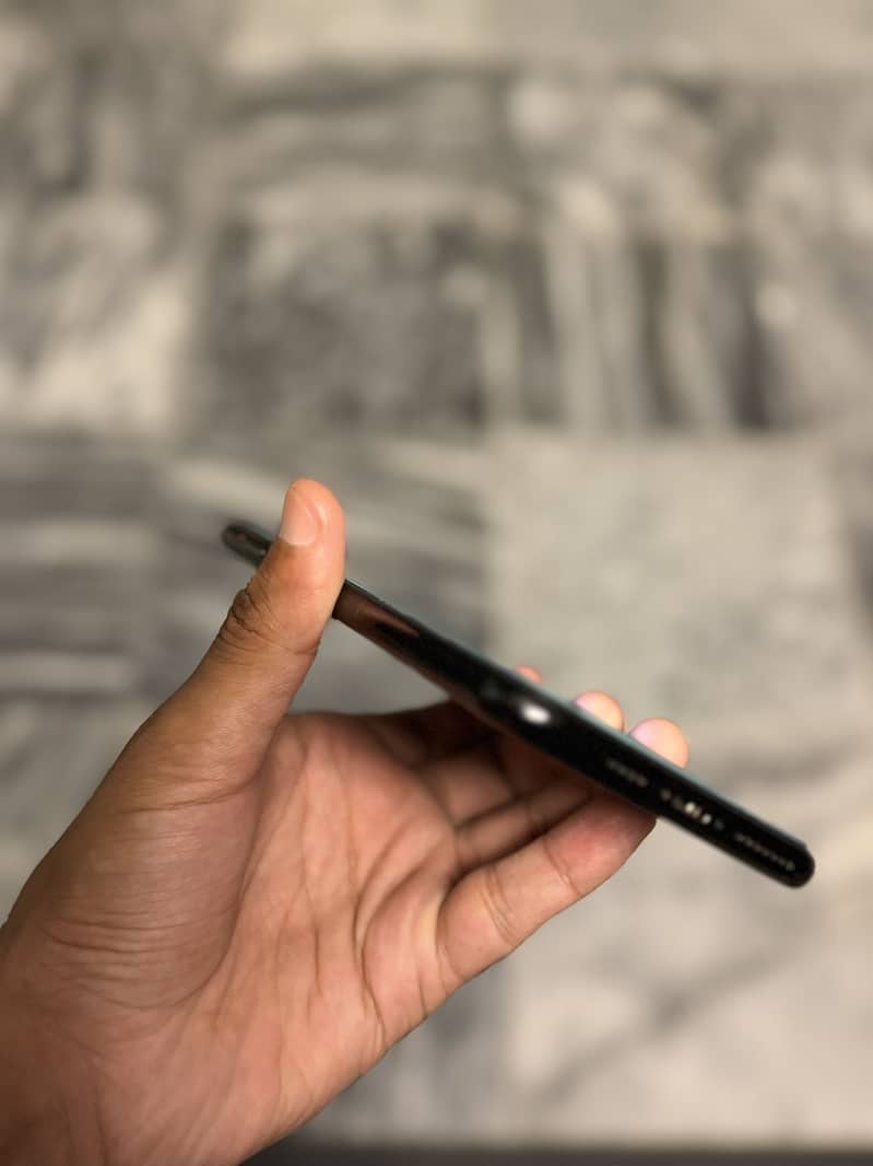 iPhone 11 Pro Max 3