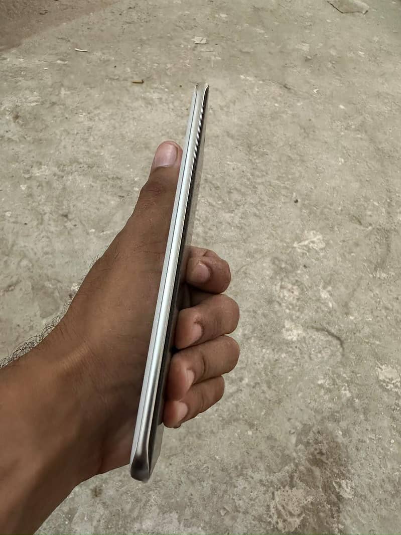 Tecno CAMON 40 Pro plus box open 2