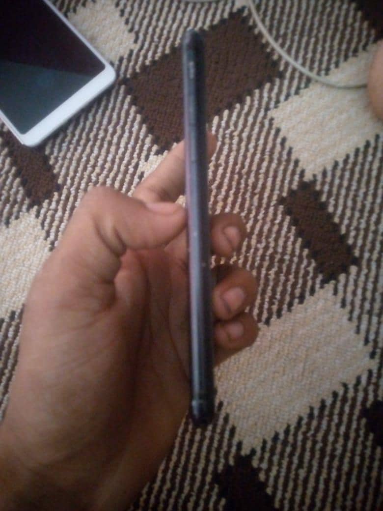 Apple iPhone 7 2