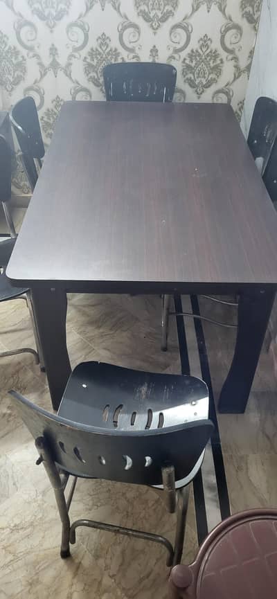 Dining table for sale