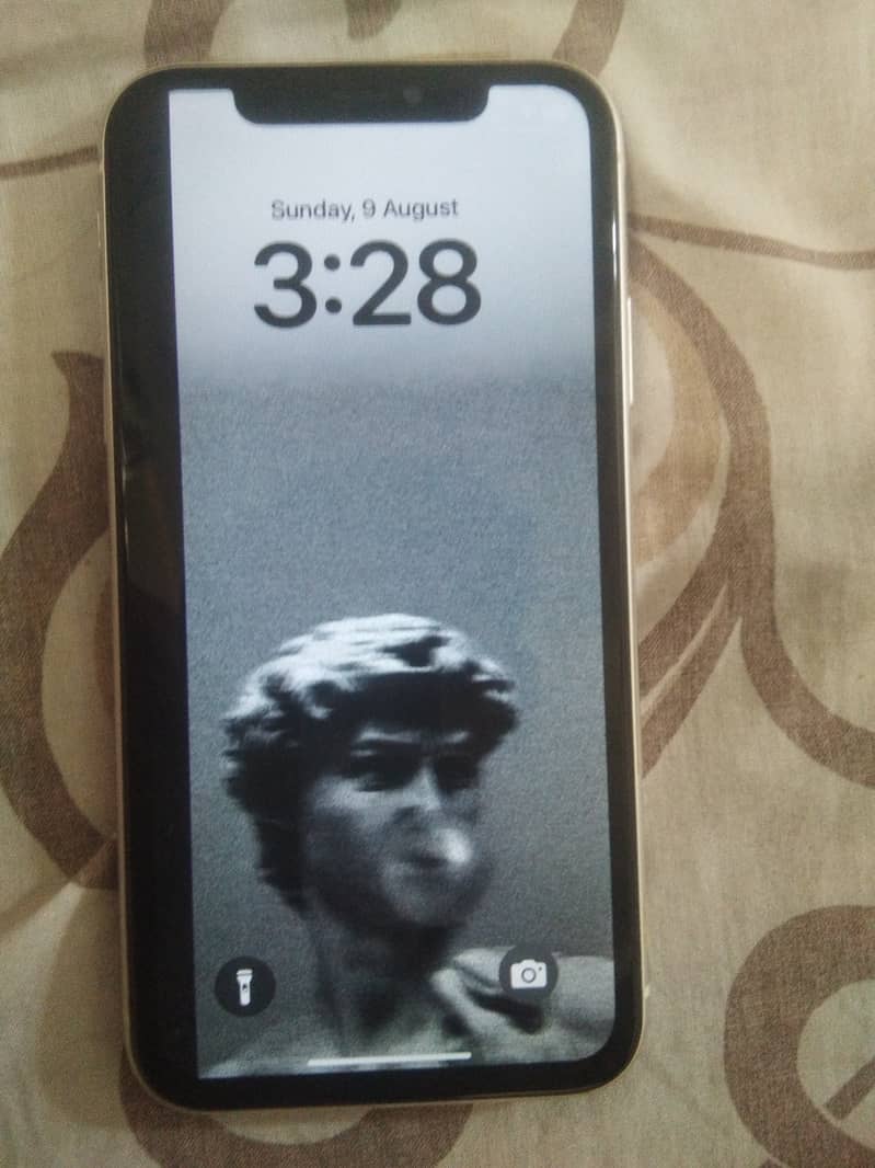Apple iPhone 11 0