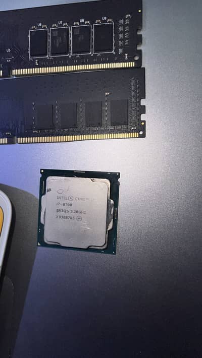 PC Parts | i7 8th | 16+8 GB RAMs DDR4