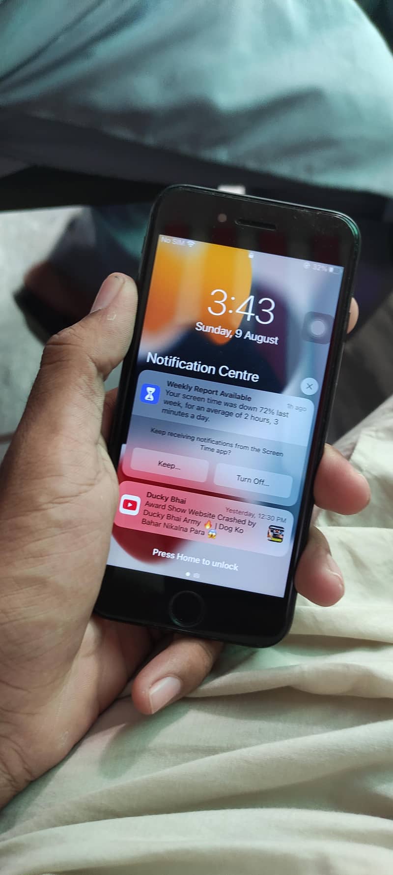 Apple iPhone 7 2