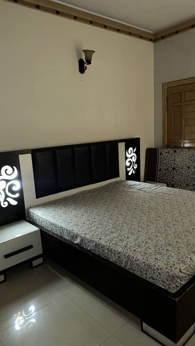 Full Bedroom Furniture Set (Bed Set, Desk & 2 Chairs)