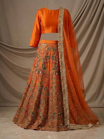mehndi wear lehnga for bride maids