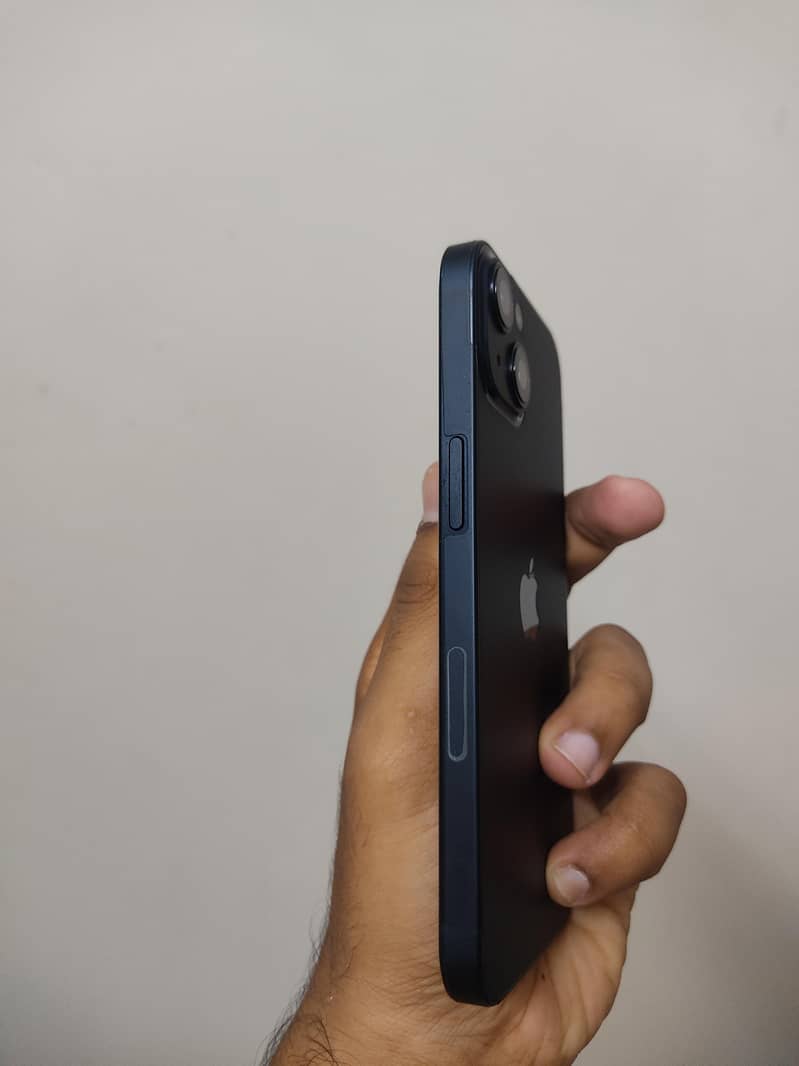 Apple iPhone 13 3