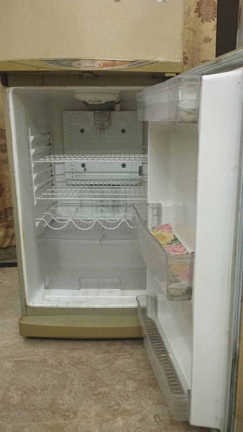 Fridge 4