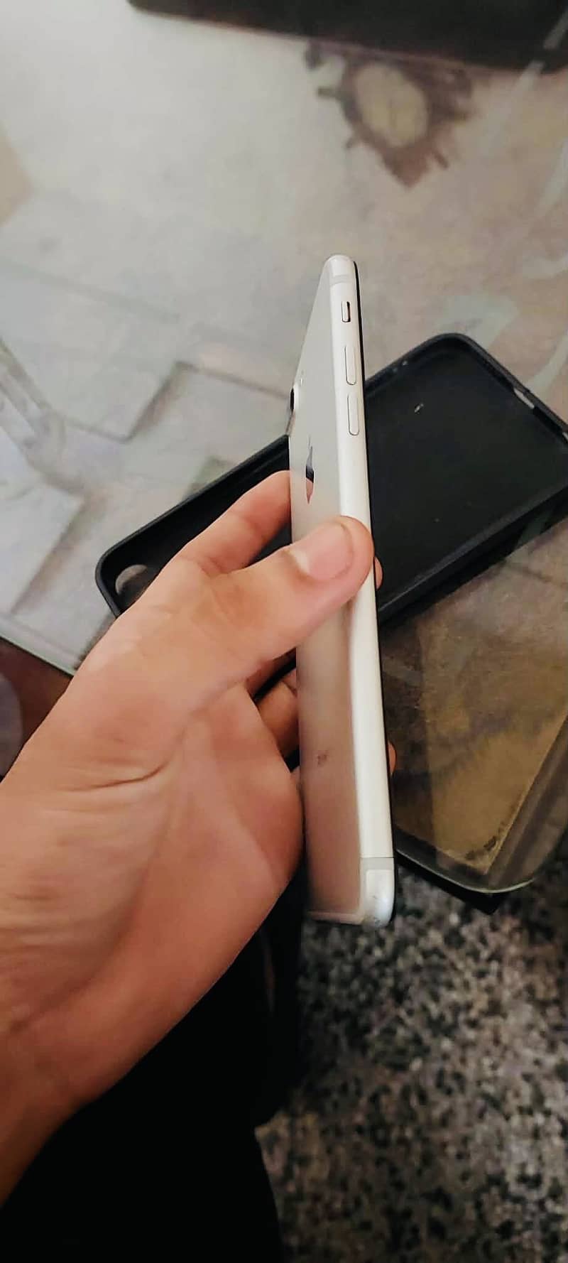 Apple iPhone 7 Plus 3