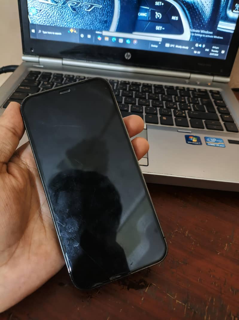 Apple iPhone 12 Pro 3