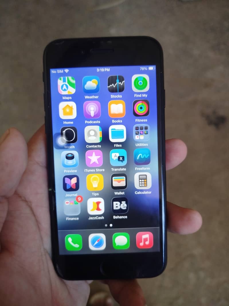 Apple iPhone SE 3