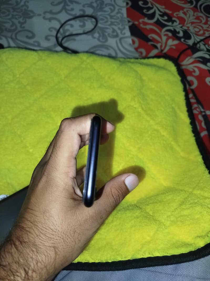 Apple iPhone SE 7