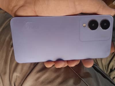 Vivo Y17s