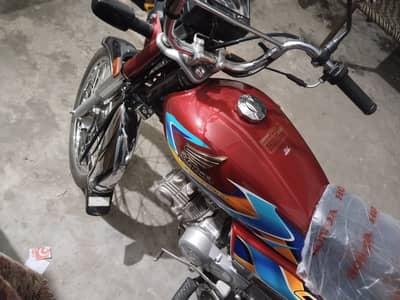 Honda CD 70 2026
