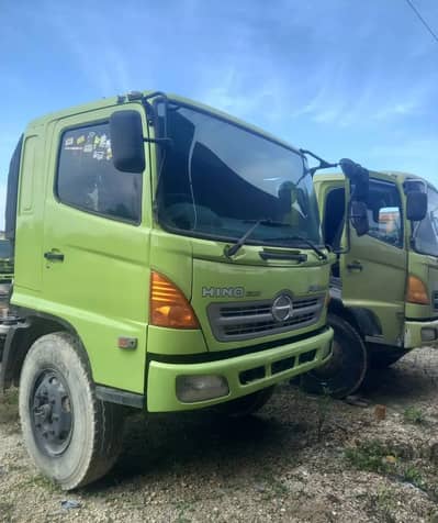 Hino FM dumper