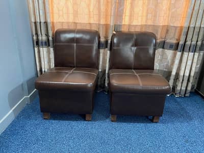 2 sofa chairs