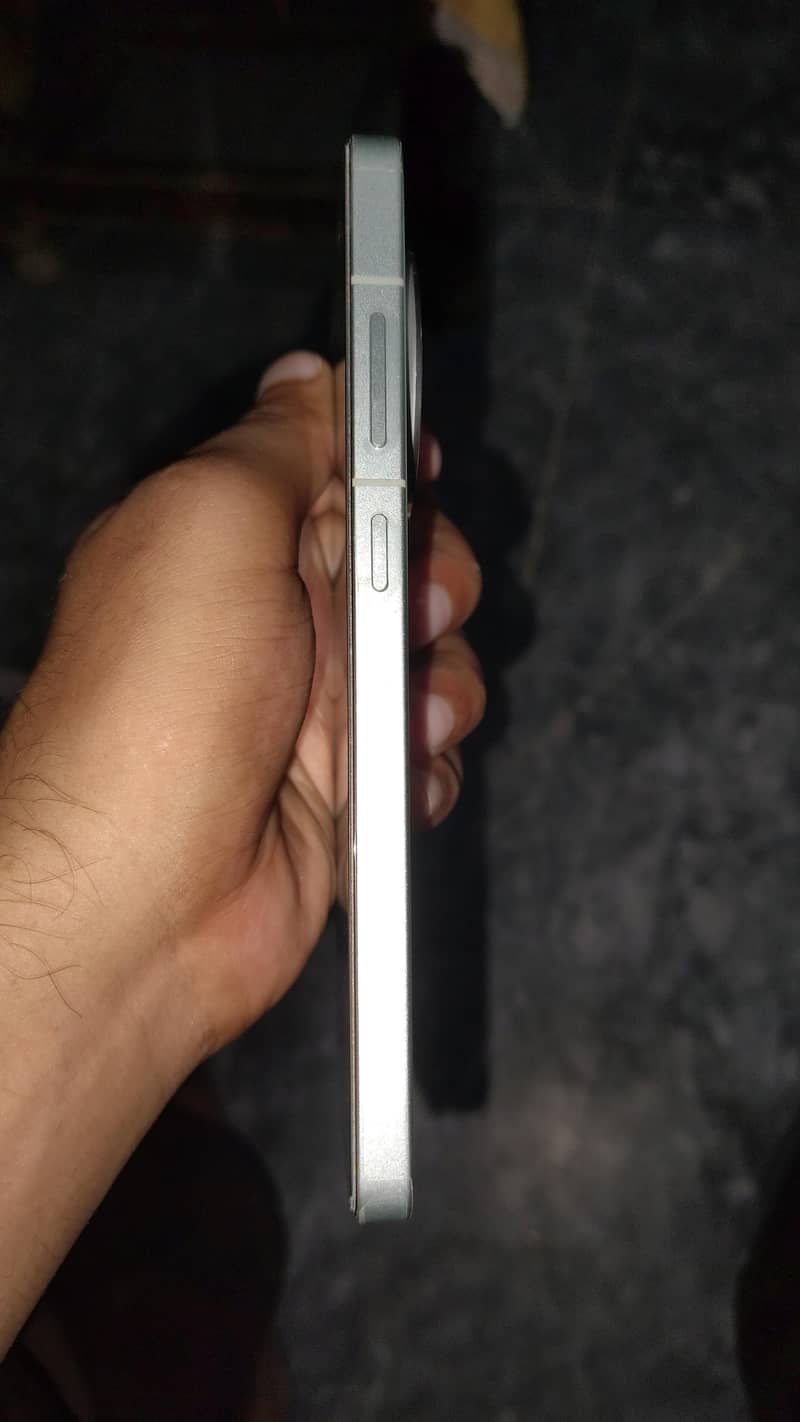 One Plus 13R 3