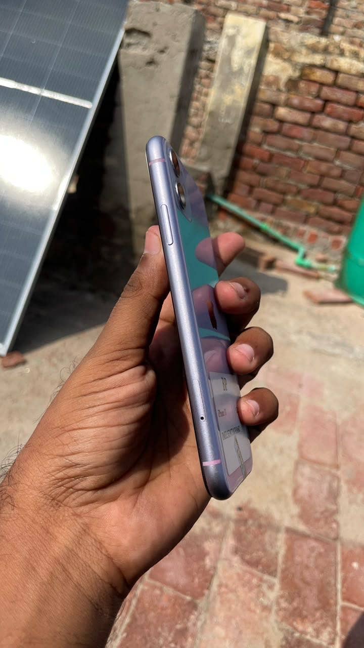 Apple iPhone 11 6