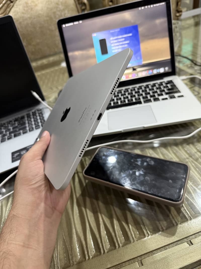 iPad Pro M2 Chip 6