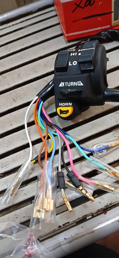SWITCH WINKER FOR CG 125