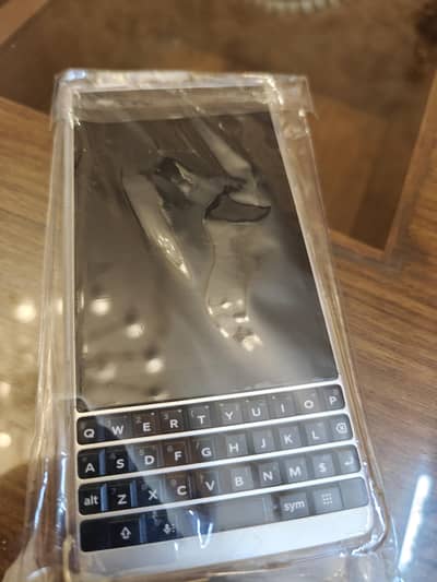 BlackBerry KEY2 Silver Edition