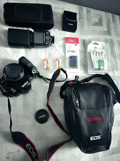 CANON 6D Mark-ll  low price New Condition  10/9.8 Under 11Mon warranty