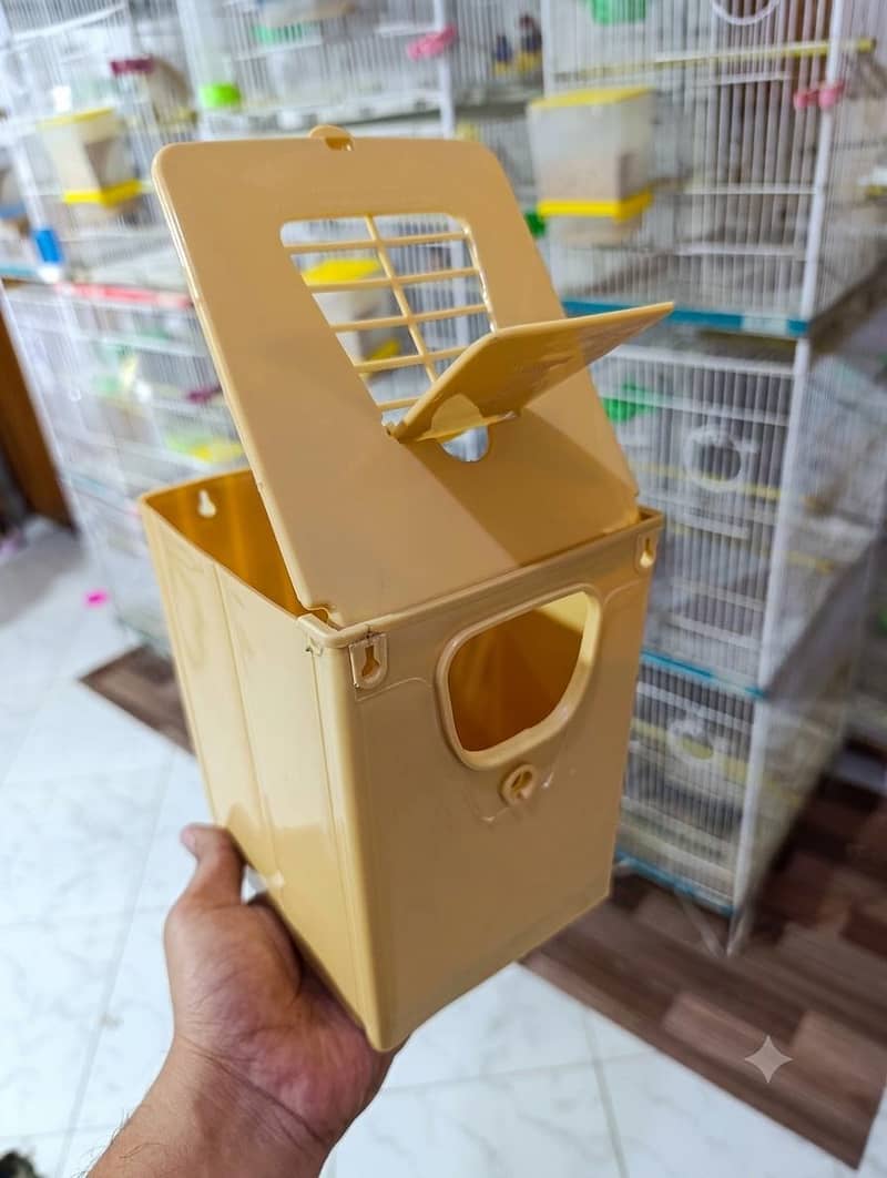 Plastic Breeding Boxes 1
