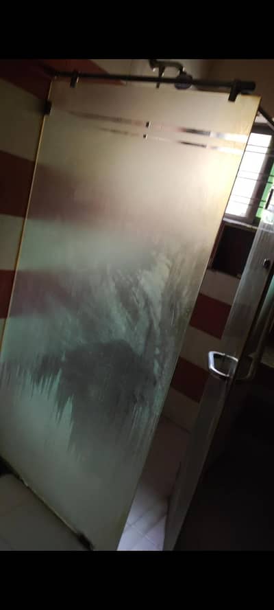 glass partition